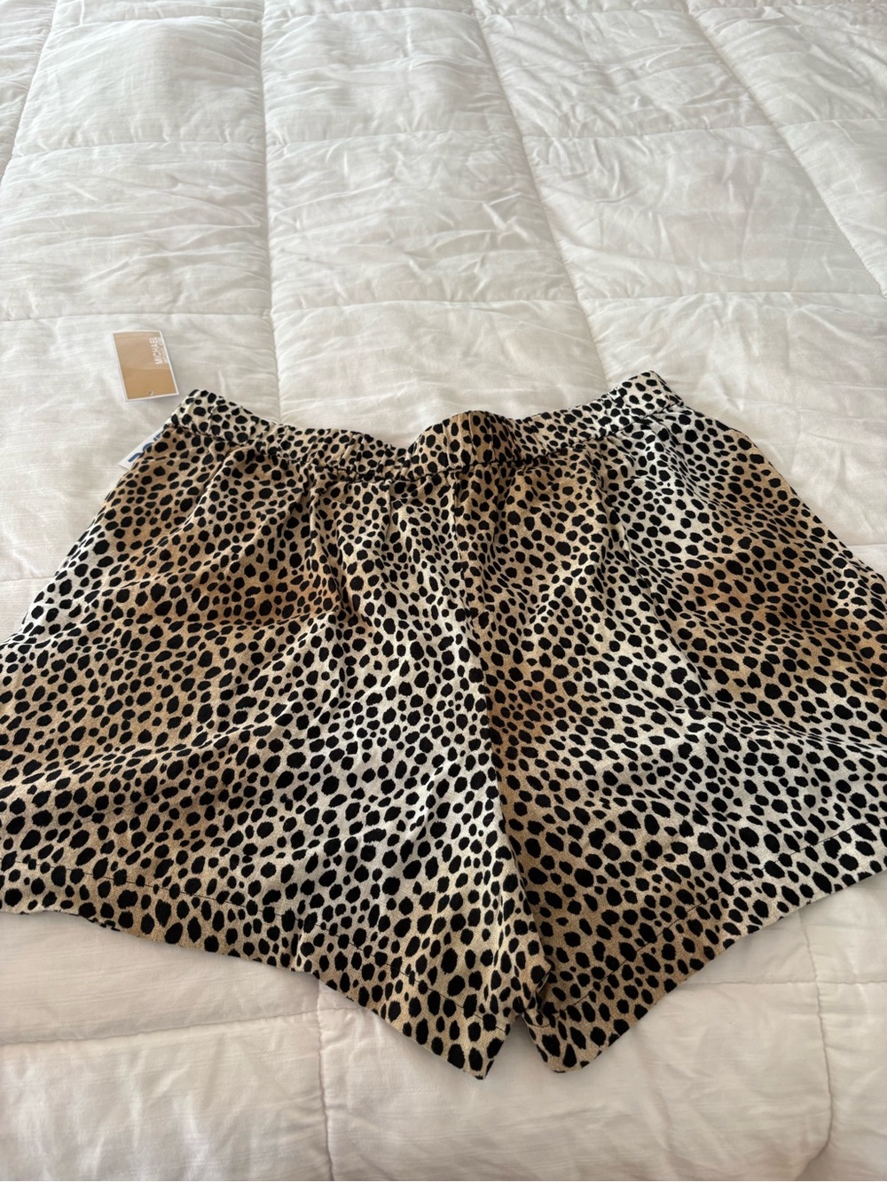 Michael Kors Leopard-Print Elastic Waist Shorts - Tan & Black - Picture 5 of 6